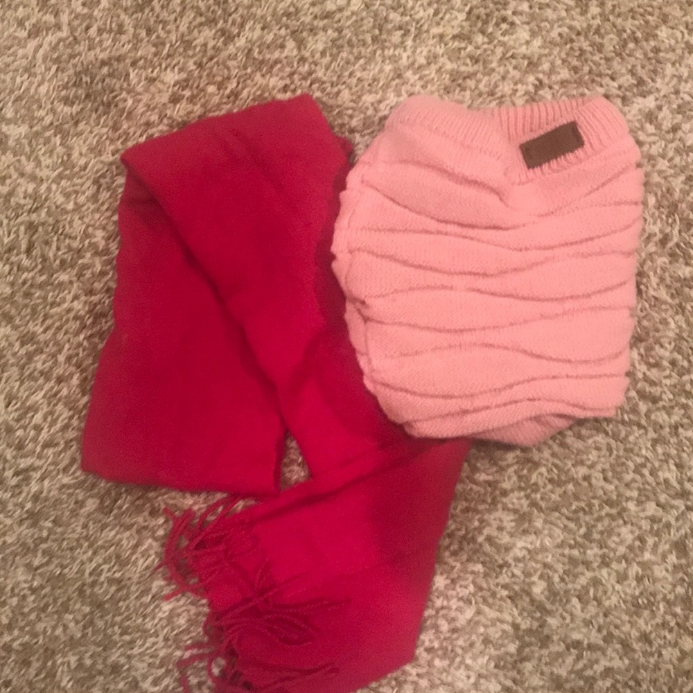 Women’s scarf and open top winter hat